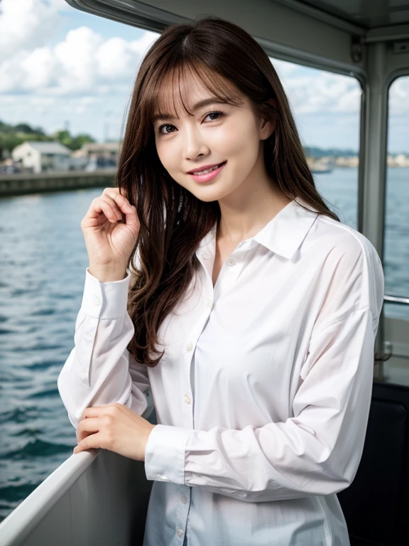Cute woman、White shirt、mile、Open chest shirt、(A wet shirt with underwear showing through)、Wet Hair、Gazing at the sea、smile、Hibiscus flower、On the boat

