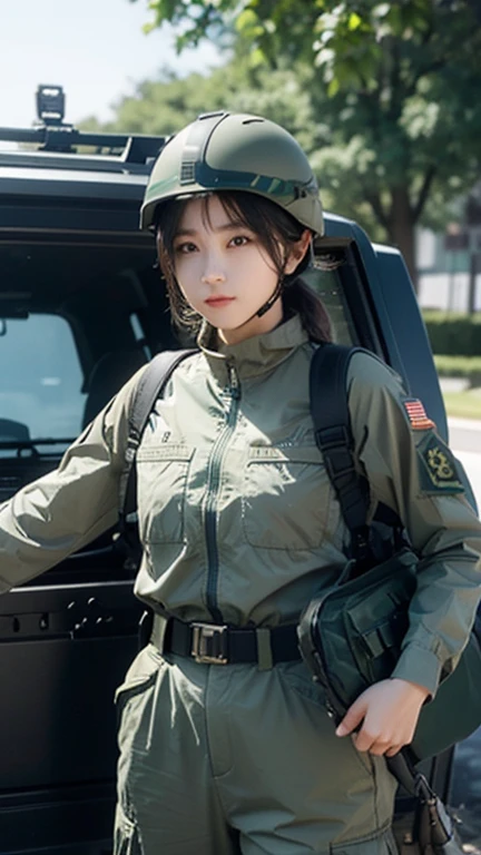 Female special forces soldier Alice wearing M-51 military uniform，Wearing a helmet，Sitting in the cab of Luther&#39;s jeep。Hands on the steering wheel，Her belt magazine pouch is full，The Chinese armband and eagle armband on her arm seem to tell of her perseverance and courage.。
