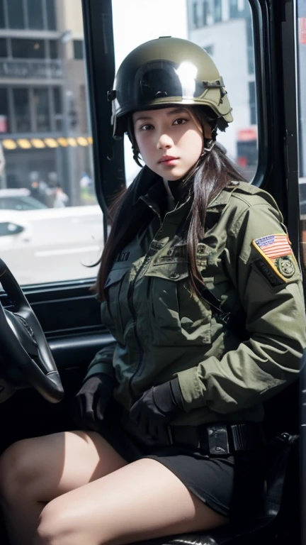 Female special forces soldier Alice wearing M-51 military uniform，Wearing a helmet，Sitting in the cab of Luther&#39;s jeep。Hands on the steering wheel，Her belt magazine pouch is full，The Chinese armband and eagle armband on her arm seem to tell of her perseverance and courage.。
