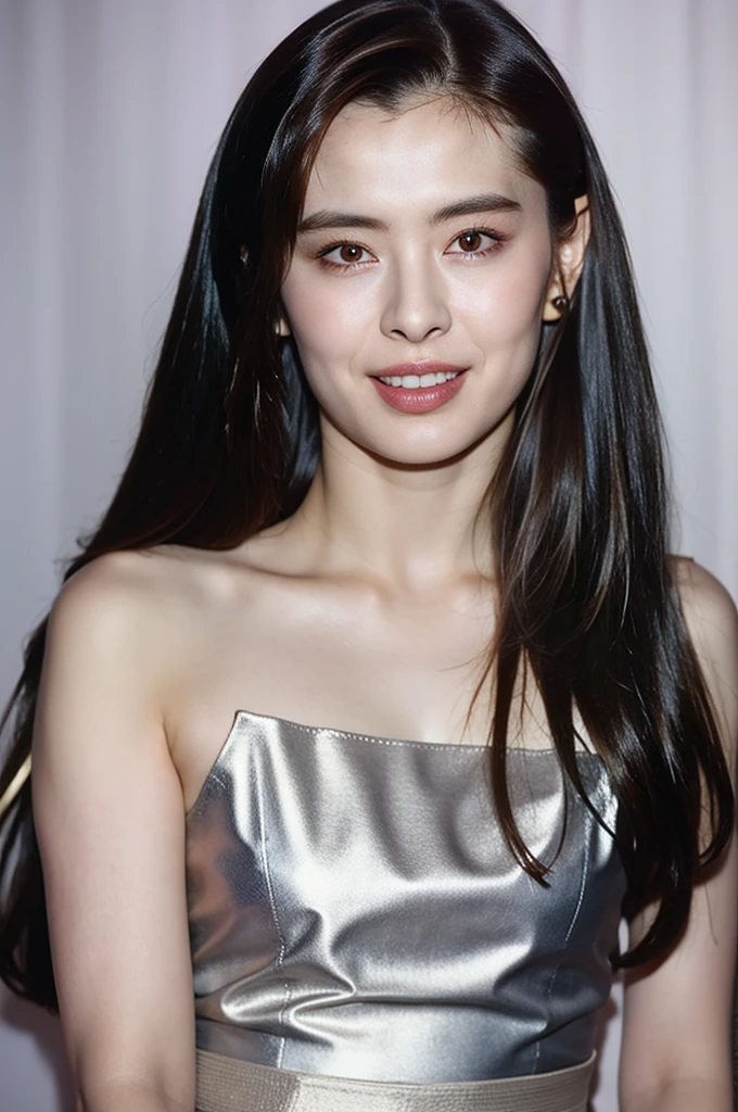 (In 8K, best quality, masterpiece:1.2), (realistic, realistic:1.37), (masterpiece:1.4), the most beautiful girl in the world, shiny lips, very detailed eyes, high resolution, very detailed picture, very detailed face, RAW photos, film grain, skin pores, Looking at the audience, face close up, soft light, perfection, soft light, high resolutionスキン:1.2, realistic skin texture、small face、white teeth,