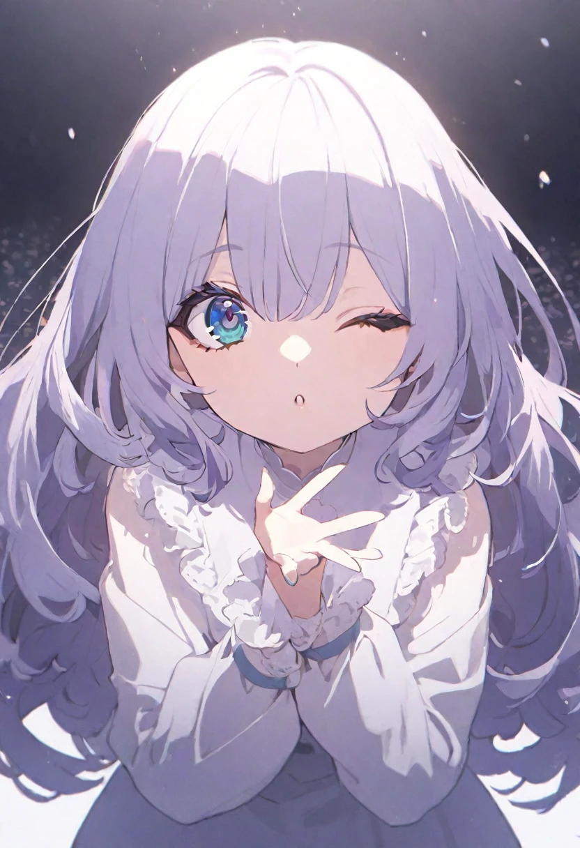 1 Girl, Solitary, big eyes, Facing the audience, blow a kiss, Single eye