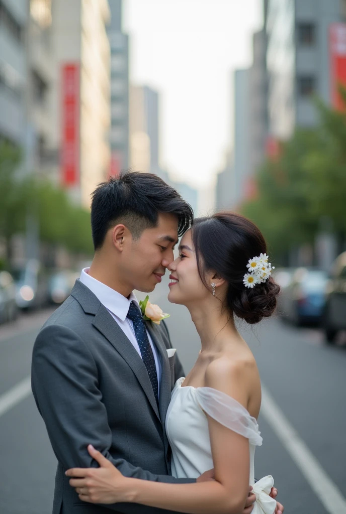We met 3 years ago through a dating app.. A man looking for a wife, a date for fun. 2 people are not alike at all. He is careful., I am arbitrary. But we both prefer to play than work.. Not serious but very serious. he is not romantic, but always say "Come back to me". After a year of living together, we will have a wedding at the end of this year. Wedding photos will be taken in Yokohama city where the two first met and will live forever..