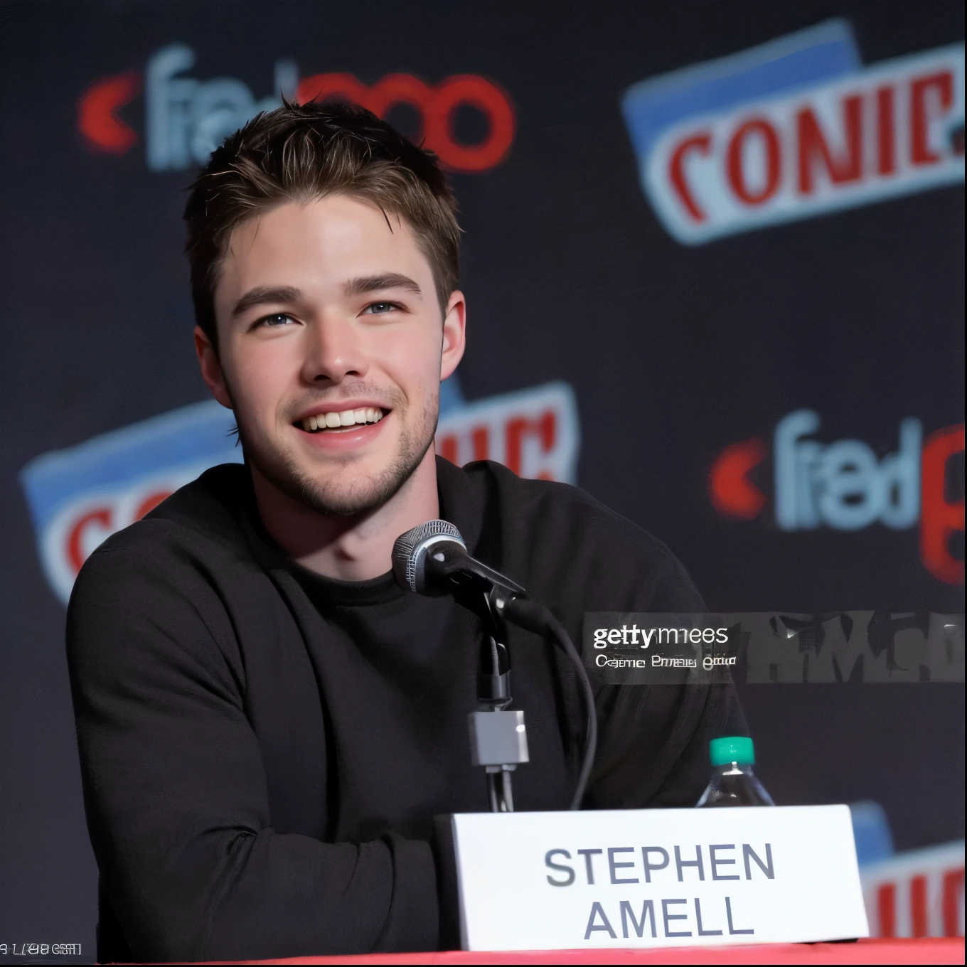 Arafed man sitting at a table, official photos, happy with open mouth, Close-up photo in NYC, Stephen Amell by Chris Hemsworth, Stephen Amell, high resolution, 8k, high quality, Details 