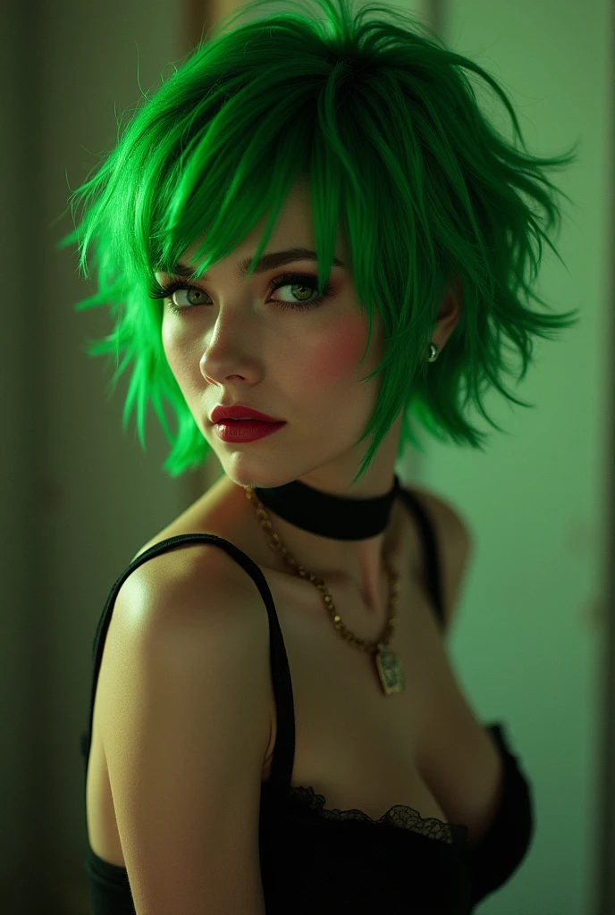 O Poder do Sex Appeal, short green hair, evil heat