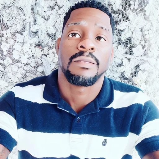 black man, 40 years old, estiloso