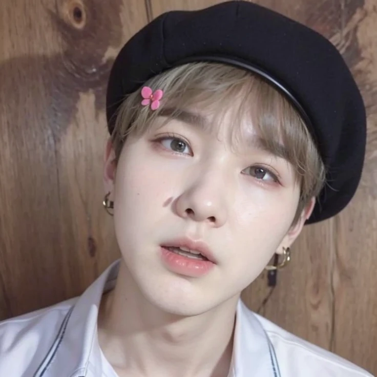 Min Yoongi, Yoongi, suga idol, BTS min Yoongi, androgynous prince