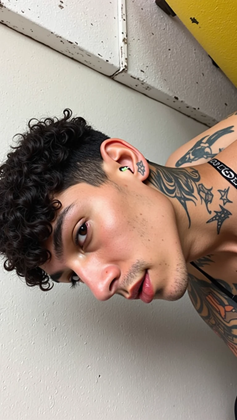 trap with tattoos and street