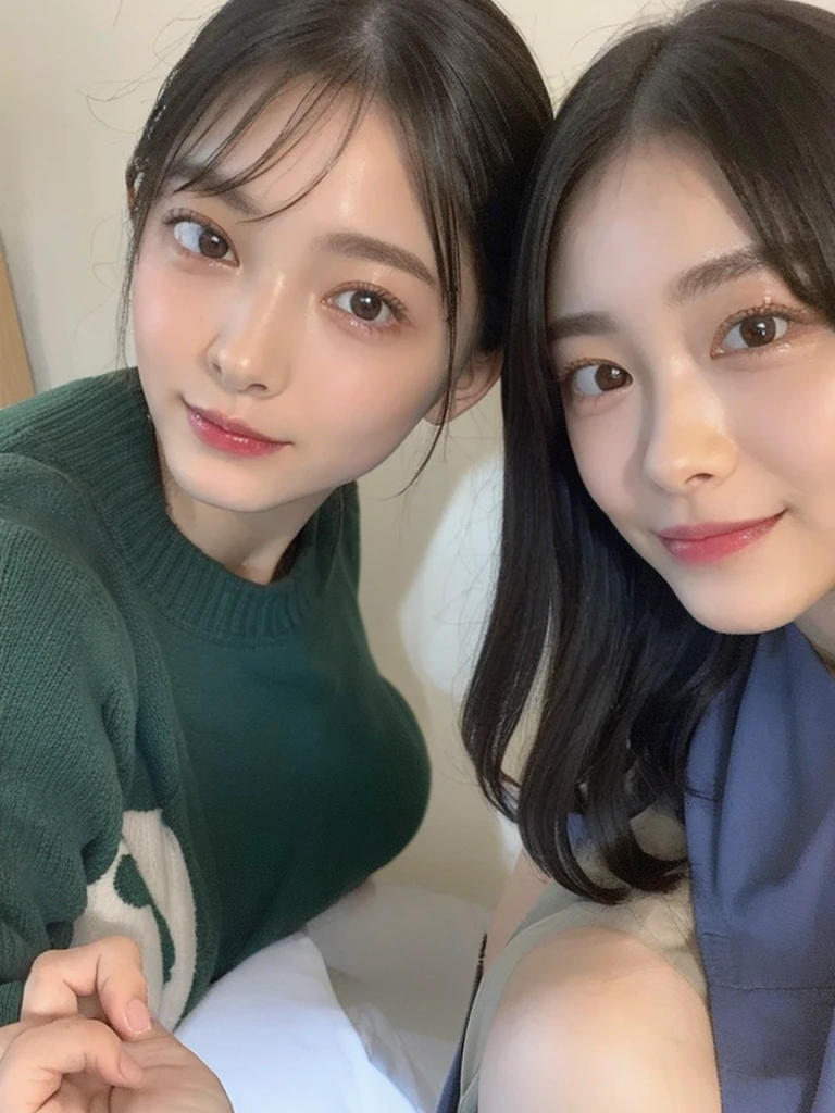 (masterpiece:1.3), (8k, Photoreal, Raw photo, best image quality: 1.4), Japanese high school girl、(random hairstyle:1.2)、cleavage:1.5、super detail face、eye for details、double eyelid、chest to chest、sharp focus:1.2、Beautiful woman:1.4、light brown hair、highest quality、masterpiece、超A high resolution、(Photoreal:1.4)、Highly detailed and professionally lit smiles、loose and light knitwear、shoulder out、thin、serious expression、short haired、deadly position
similar identical twins
All the girls have the exact same face, The two have the same face and figure, as if they were mirror images.