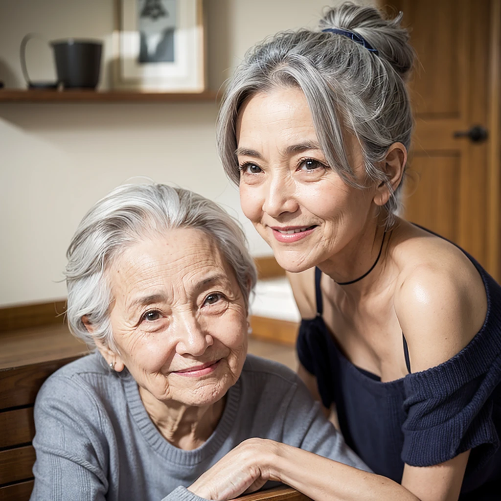 100-year-old grandmother、Gray Hair、The wrinkles are very deep、Thin top of head、Short neck、Mouth wrinkles、Missing teeth、Thinning hair、bent hips