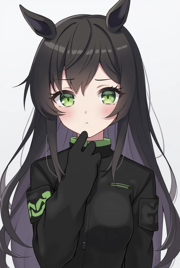 Black hair、Green Eyes、Forehead、Two horns、Black Uniform