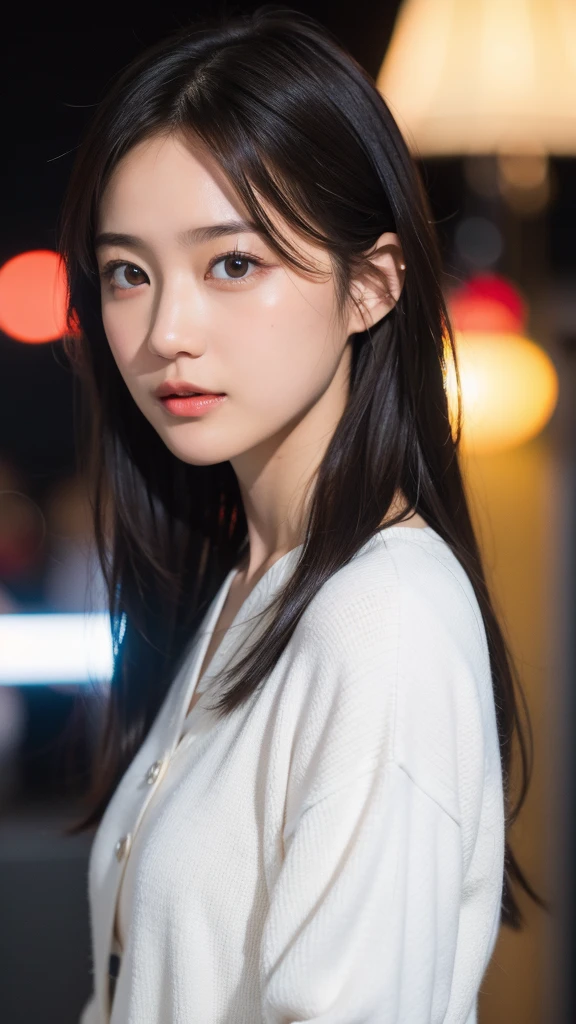 Model actress、One Woman、cool、Japanese and half European、Close-up of face、30 generation beauty、Realistic Skin、night、Outdoor、summer