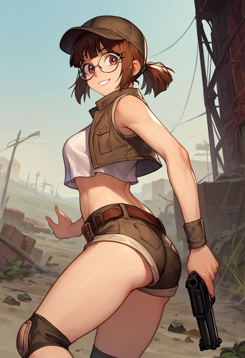 score_9, score_8_up, score_7_up, source_anime, fiogermi,1girl,fio germi, brown hair, glasses, medium hair, ponytail, brown eyes, crop top, hat, jacket, knee pads, shorts, sleeveless, navel, belt, outdoors, wasteland, gun, weapon, holding gun, smile,ass,looking at viewer, cowboy shot,dynamic pose, dutch angle, solo,behind view reloj metálico dorado o rosa 