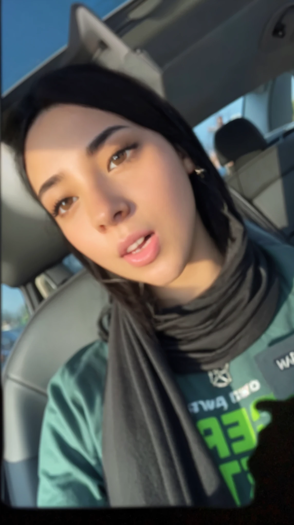 Cum ln face; cumshot