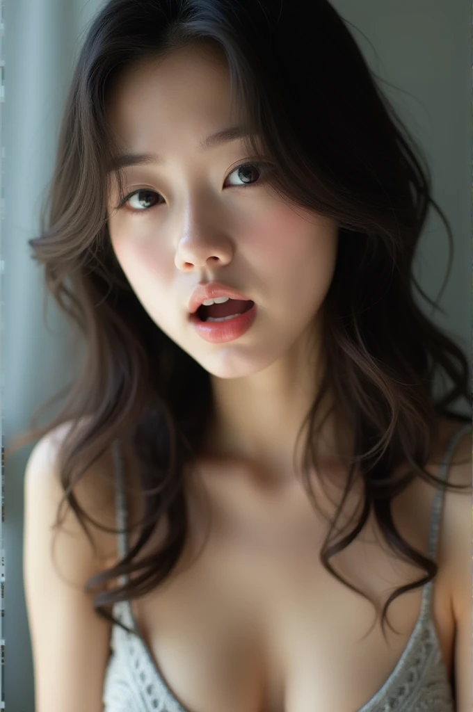 Realな写真、18 years old、Of Japanese、NUDE、naked、((Small nipples))、Detailed chest、Detailed face and body、Natural lighting、High resolution、Photorealistic、(Highest quality、8k、High resolution、masterpiece:1.2)、Super detailed、(Real、Photorealistic、Photorealistic:1.37)、Realな肌の質感、Detailed eyes and lips、Beautifully detailed face、Long eyelashes、Smooth Skin、Natural body shape