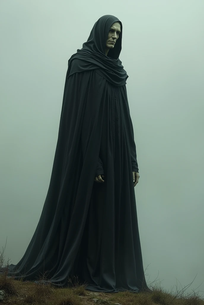 Generate an image of a tall man, delgado, with a pale, expressionless face, with a cloak that ran down his body 
