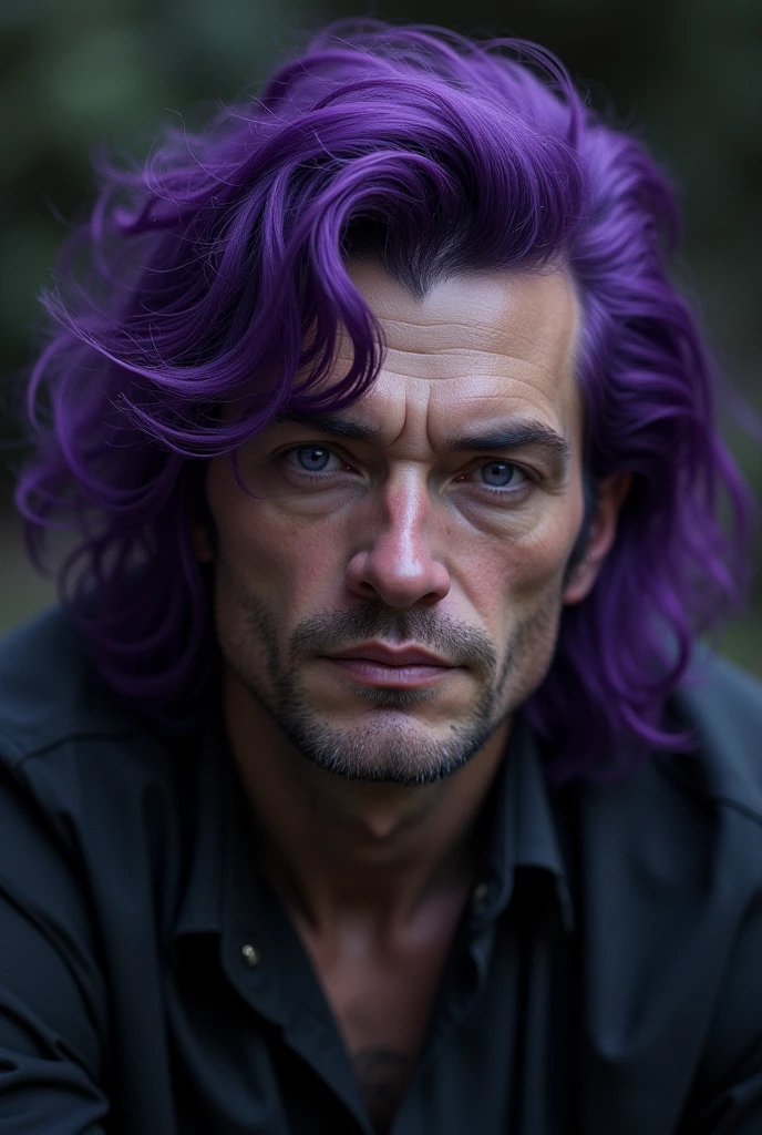 blackish purple hair is long and wavy like blonde, blackish purple eyes, has a mole near his chin And aged 40 years