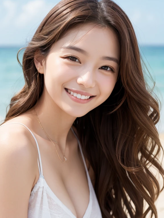 A woman smiling with her face tilted slightly。With long, curly brown hair、Relaxed smile。Shooting on the beach。She&#39;s wearing a dress to keep her skin from burning.