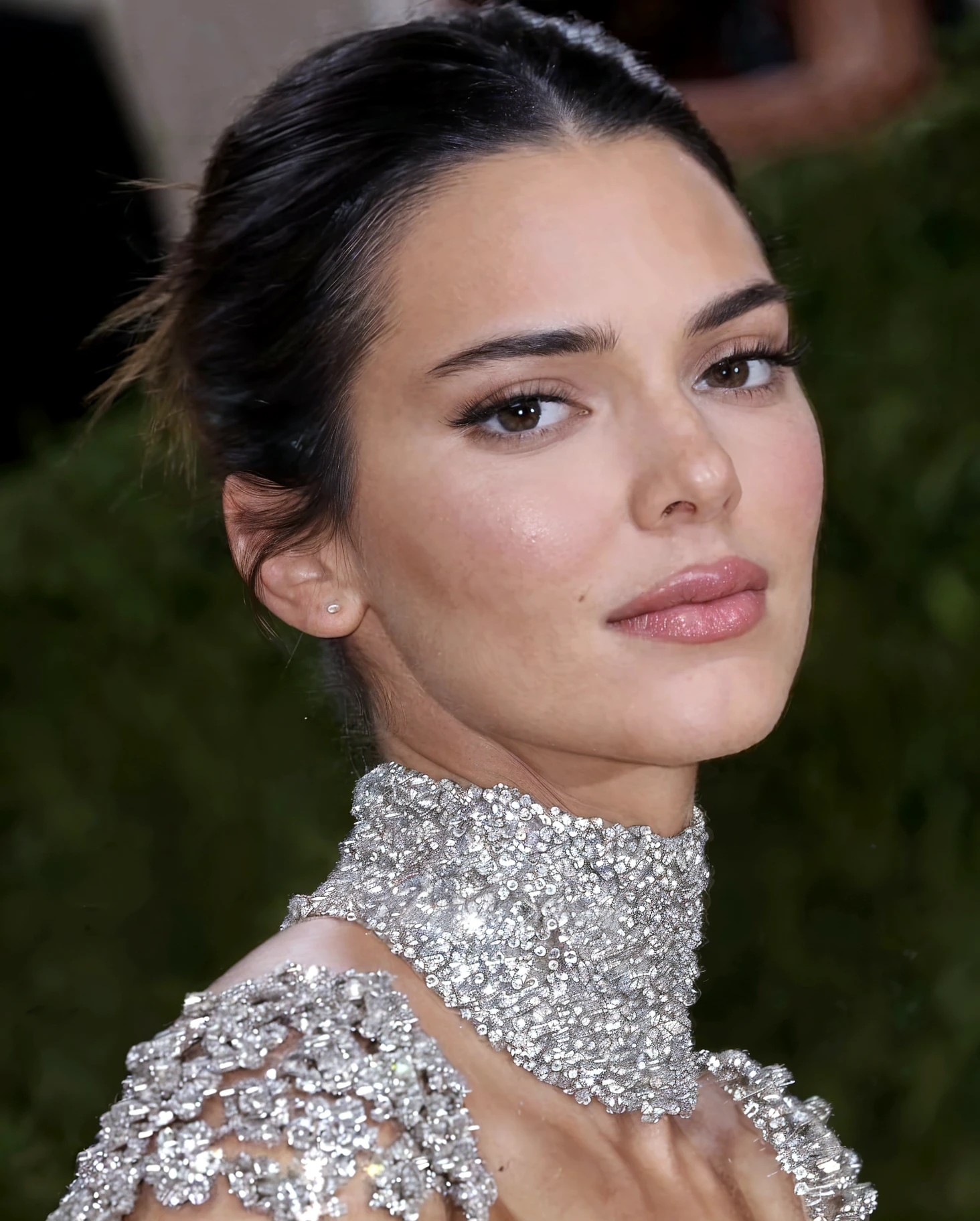 photo of Kendall Jenner <lora:Kendall Jenner-000002:1>  <lora:neg4all_bdsqlsz_xl_V6:1>