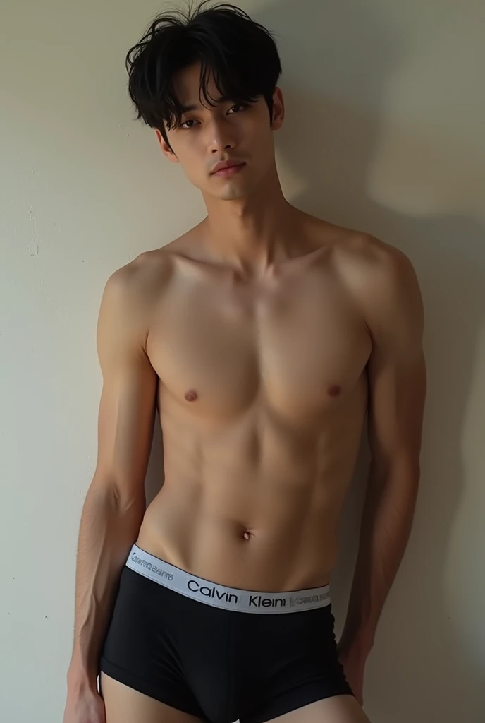 Una imagen de Jungkook de BTS en boxers Calvin Klein se le marca el pene grande