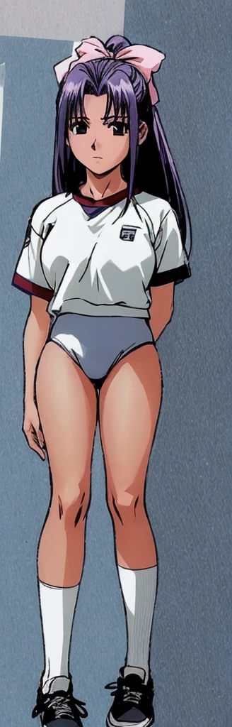 Momoko Koigakubo, with her beautiful legs, stands in a white gym uniform and light navy blue bloomers that look like panties.。