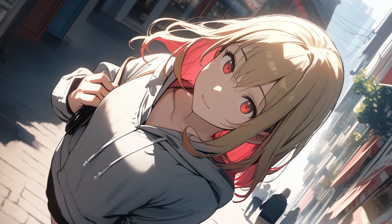 , (Large hoodie、Chopin)、(Golden hair color,Red pink inner color hairstyle), (Beautiful smooth hair), Facial Contour, Remember, Shopping Street, sunlight、splash, Lens flare,, Natural Color, High resolution, Very delicate, Very detailed, 8k,（A little tightness in the chest,About B cup）、Shyness,、Top view angle