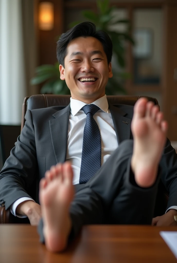 Asian man
Suit and tie
Bare feet
Feet on desk
5 toes each feet
He's ticklish
Focus on his feet
Big feet
