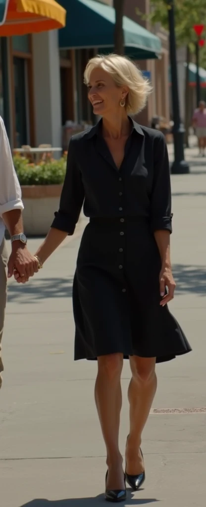 45 ans, mature, blonde, cheveux courts, dans la rue, porter jupe talons, gros seins; lesbienne en couple evident
