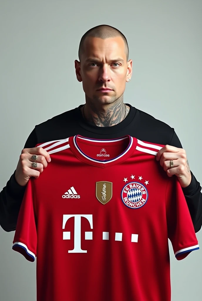 Eminem showing off the new FC Bayern Munich jersey