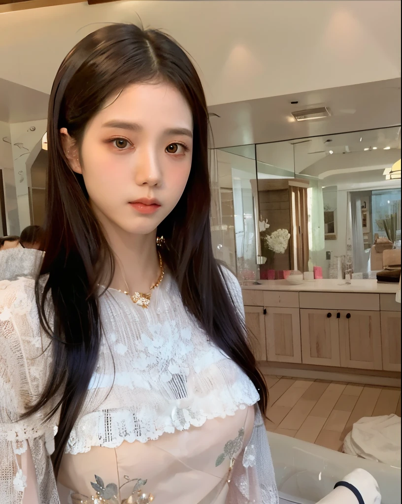 Kim Jisoo กับรอยสักบนหน้าอก โพสท่าถ่ายรูป, 18 years old, Picture of Jisoo Kim, Pale skin, Angela Blanca, without makeup, Two models, Brown hair and perfect body, Kim Jisoo