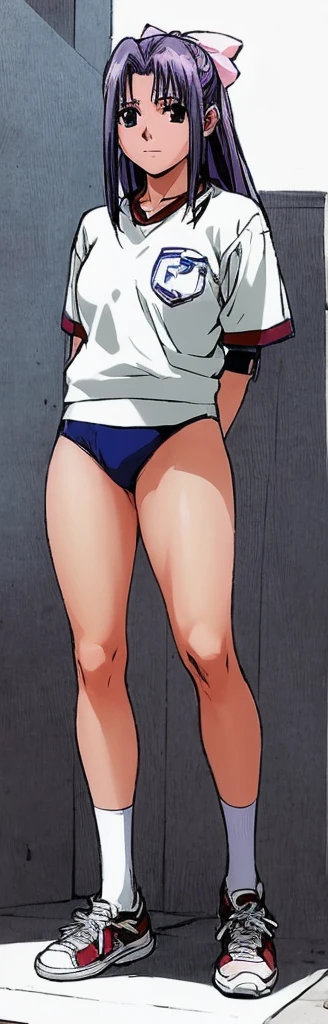 Momoko Koigakubo, with her beautiful legs, stands in a white gym uniform and light navy blue bloomers that look like panties.。Schoolyard。
