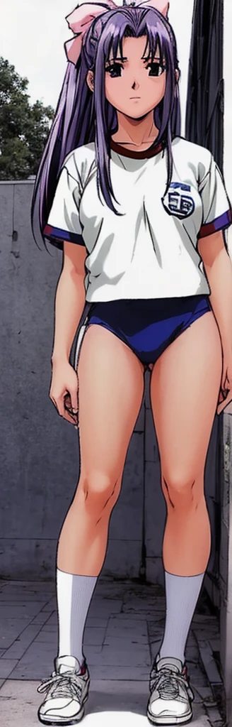 Momoko Koigakubo, with her beautiful legs, stands in a white gym uniform and light navy blue bloomers that look like panties.。