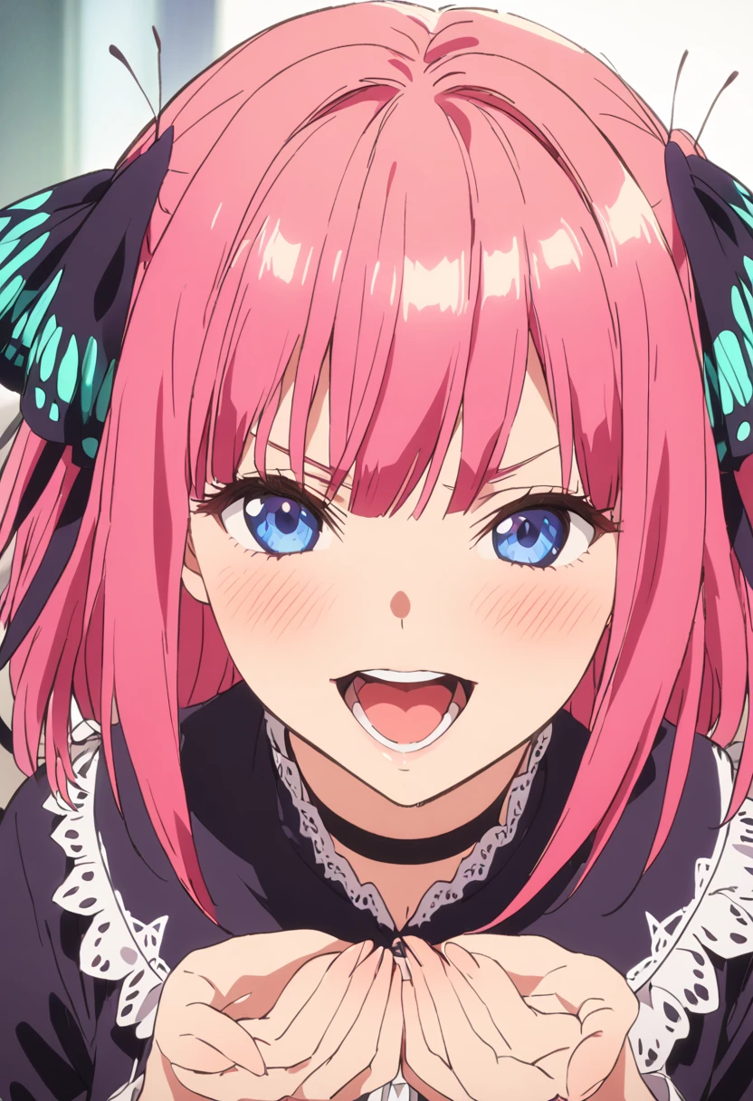 (Highest quality, 4K, 8k, High resolution, masterpiece:1.2), Very detailed, Picturesque, Animated Photography, Photo Animation:1.37)、Japanese schoolgirl、(Pink Hair)、(short hair)、(butterfly hair)、Black choker、smile、Fold your hands behind your body、Ecstasy face、Gothic Lolita Clothing、Nakano Nino
