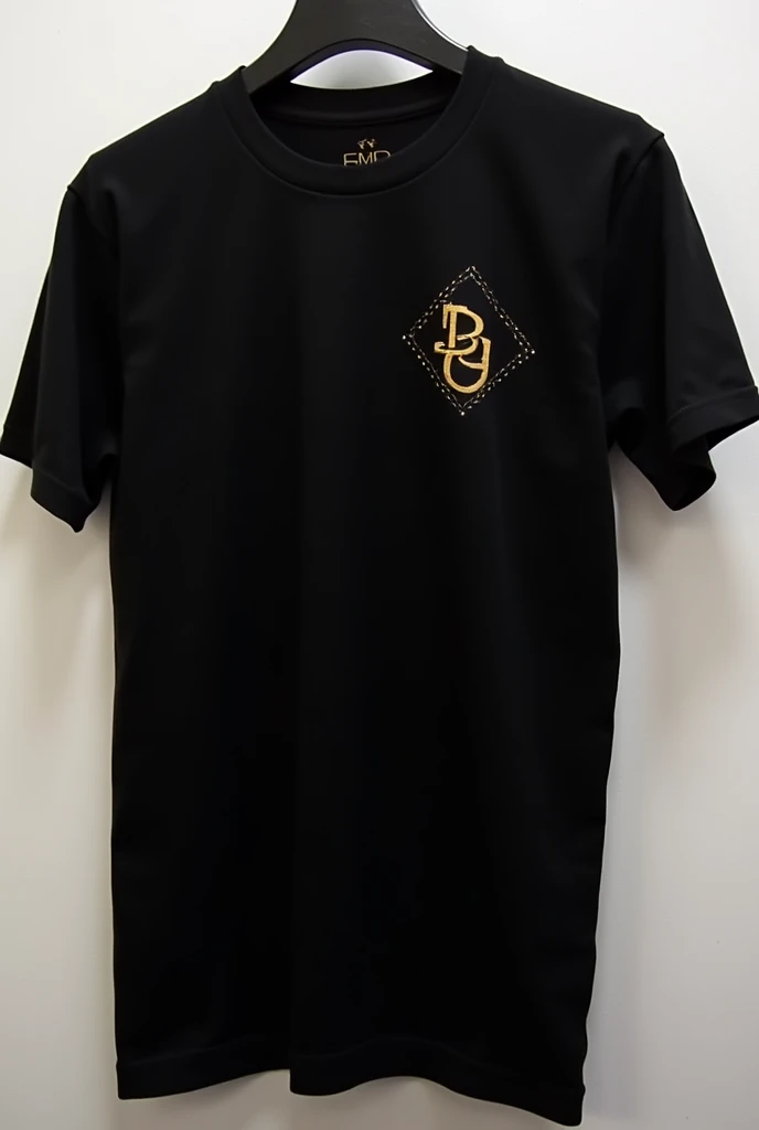 Black and gold logo t-shirt "S.S.a." On the left breast