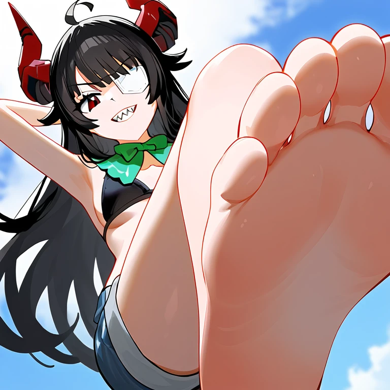 一个女人坐在床上露出她臭脚的Low Angle，Low Angle，barefoot，Foot Focus，black hair，黑色Long hair，Bangs，Red ram horns，Curled argali horns，White patch on left eye，Green neck bib，Shark Teeth，Long hair，Black bikini，swimsuit，Denim shorts， There is a green bow behind the head，Anatomically correct, 