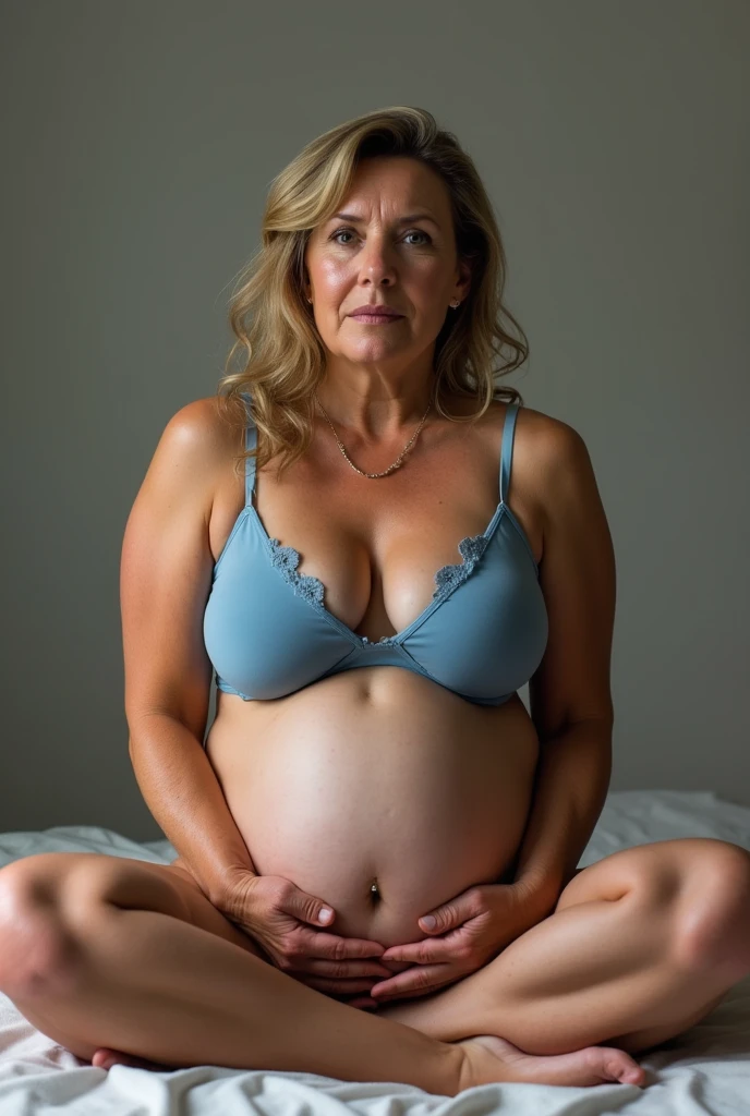 Milf polonaise sexy 40 ans, avec des rides, ultra realistic sans maquillage, naturelle, avec gros seins et des hanches charnues , elle porte un soutien gorge bleu, position cross leg, big belly