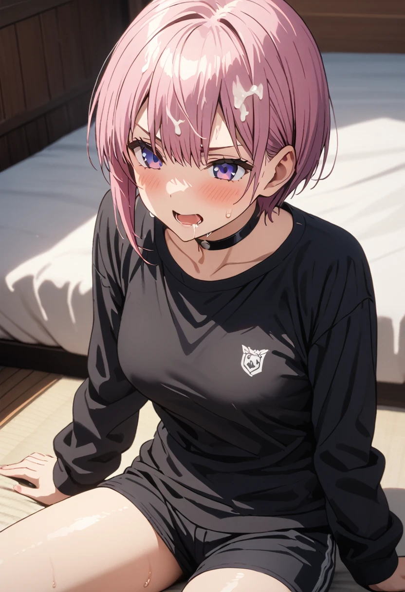 (Highest quality, 4K, 8k, High Resolutiの上, masterpiece:1.2), Very detailed, Picturesque, Anime-style photos, Photo Animatiの上:1.37)、Japanese junior high school student、(Pink Hair)、(Pixie Cut)、(((Plain black shirt)))、(black short pants)、On the bed、spend legs、angry、anger vein、bukkake、((cum on hair))、cum on face、cum on clothes、trembling、Sweat、Drooling、vapor、Black choker、Open your mouth、Nakano Ichika