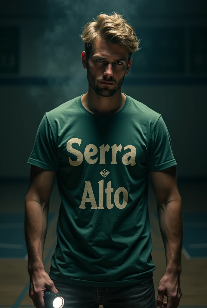 Mature man in his 20s with a mysterious expression, dark blonde short hair, with a blond beard and green eyes wearing a summer camp t-shirt that says Serra Alto and a flashlight in his hand, half dark gym, Estilo da DC Comics, imagem sem fundo