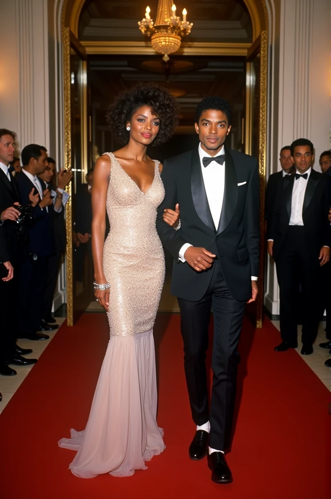 Michael Jackson and whitney houston, at the entrance of a ceremony, in the late 80s