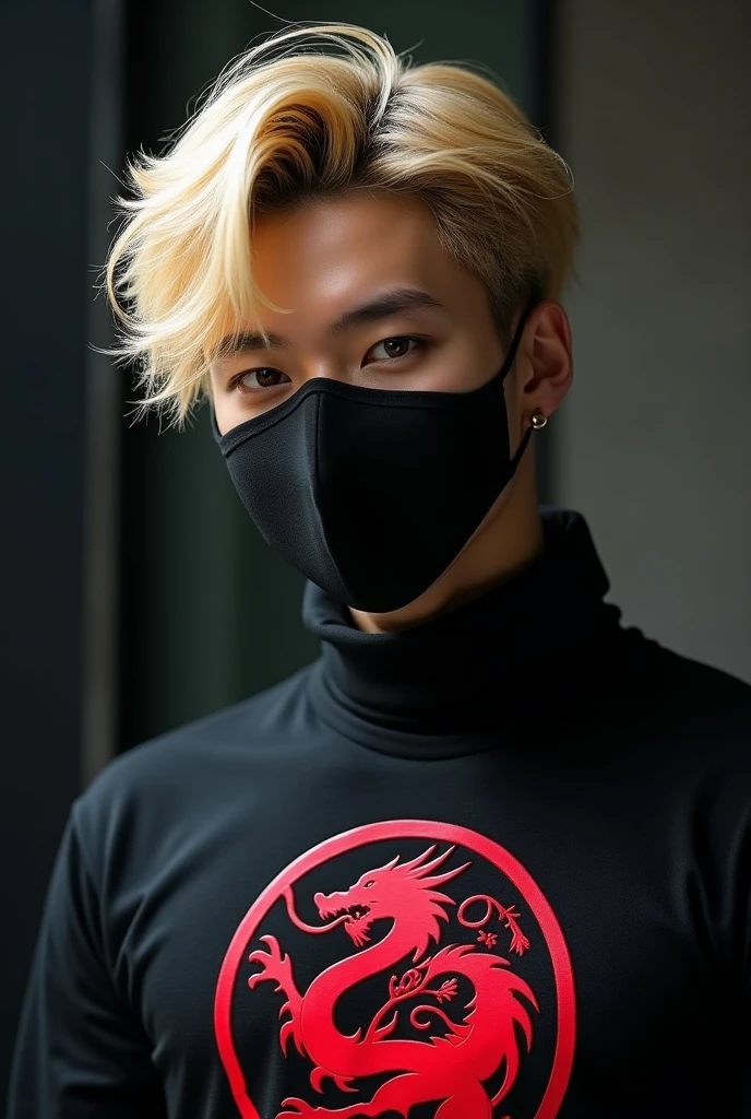 K-pop boy cheveux blond cache nez noire avec un signe du dragon en rouge avec habit noire