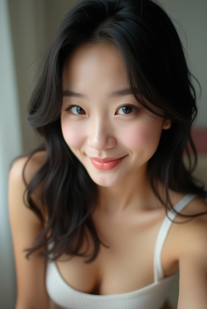 A selfie taken by a fair-skinned Japanese woman bending forward。Smiling。Wearing a tank top。When bending over, her chest is completely visible。Soft Light。Selfie style。