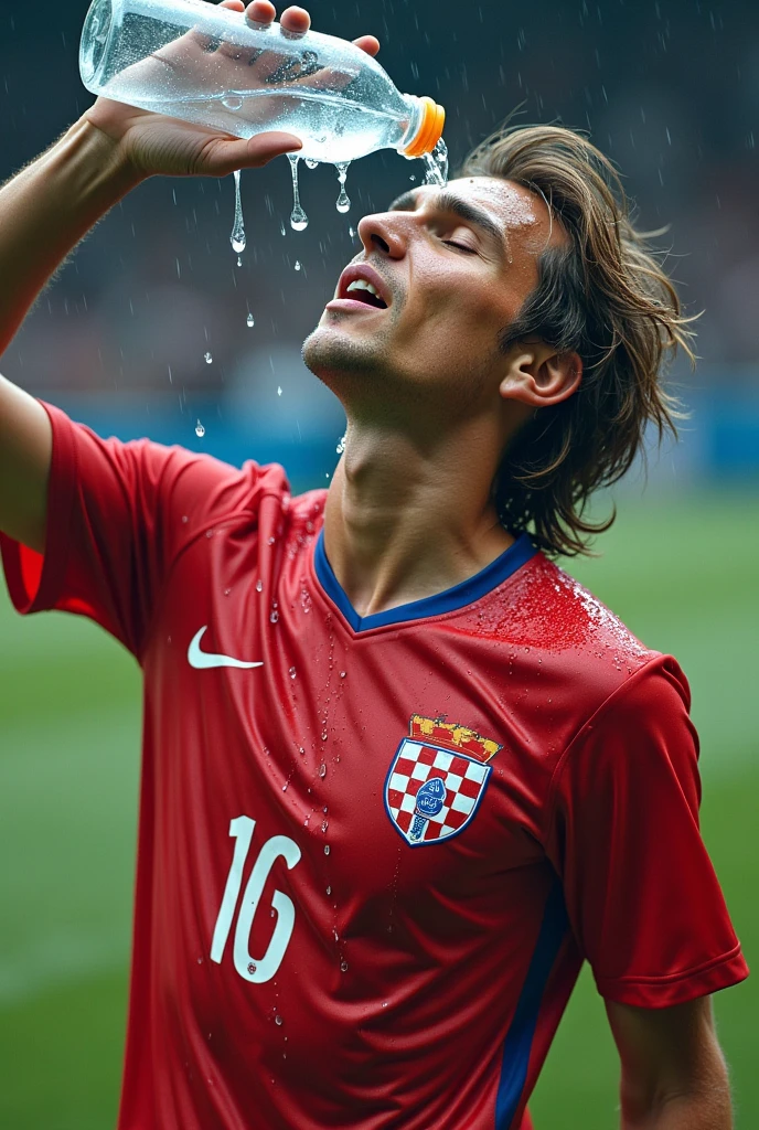 Luka modric pouring a waterbottle over his head in completely wet soccerclothes. His hair is wet. Water flows over his shirt and the shirt is completely soaked