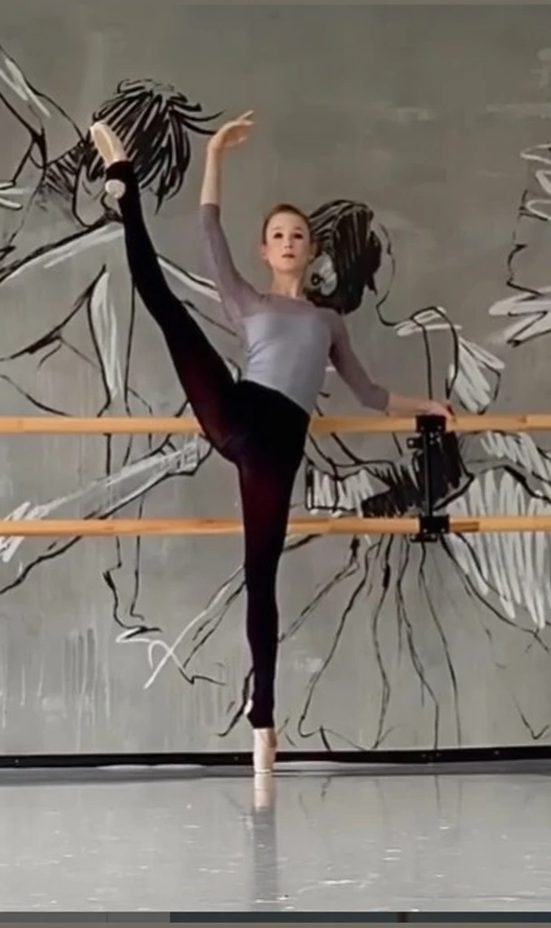 (( 大師的masterpiece. real photos. Ultra-high resolution)) 8k ( wallpaper)best quality、masterpiece、Ultra-high resolution、(Photo realism:1.4)、original photo. ballet dancer dancing gracefully