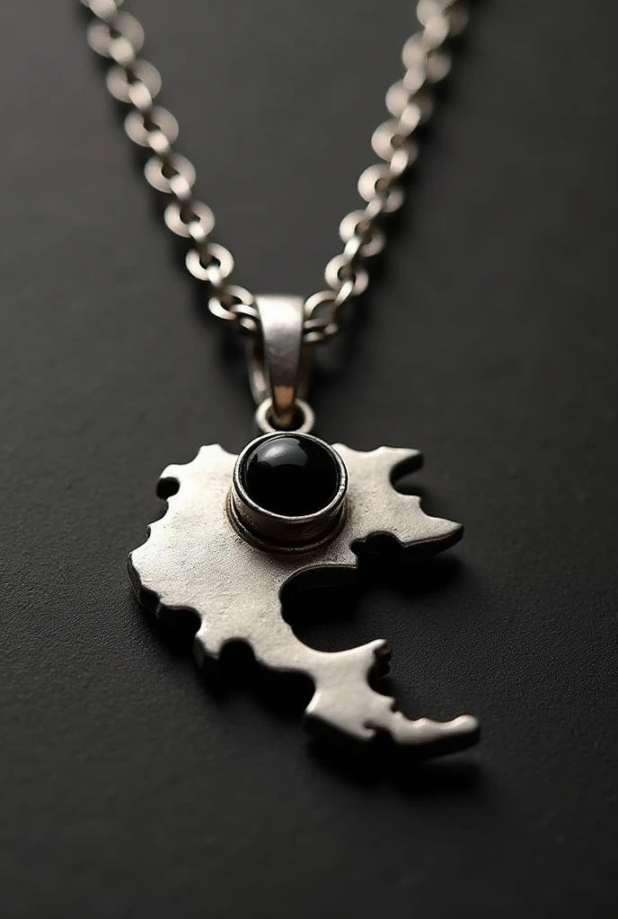 3. **chain**: 

   - **Materials**: Recycled silver and black onyx. 

   - **design**: chain de plata con un colgante en forma de la silueta del mapa de Honduras, in the center of which a small black onyx stone is inserted. 

   - **Size**: Length of the chain 45 cm, 3cm pendant. 

   - **colors**: Shiny silver and onyx black. 

   - **cultural relevance**: The map symbolizes unity and national pride., while onyx represents protection and inner strength. 