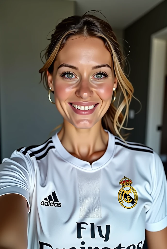 Selfie(best quality)), ((masterpiece)), (detailed), perfect face,perfect body,perfect eyes, smile,tight realmadrid jersey