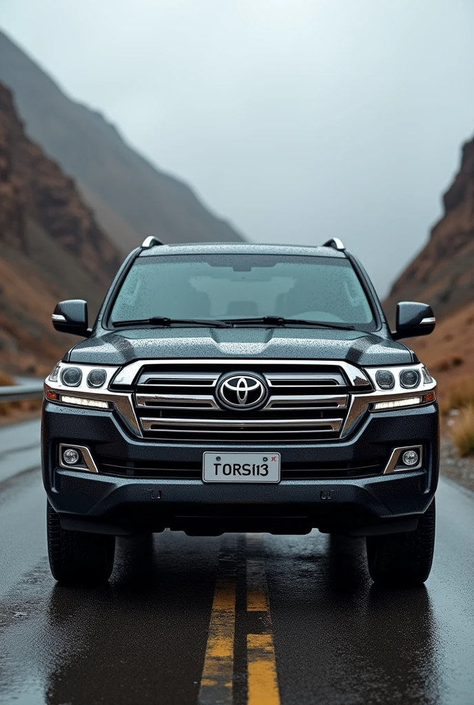 Toyota Land Cruiser, 4.6 L, 2018 model wet asphalt color should belong to Azerbaijan