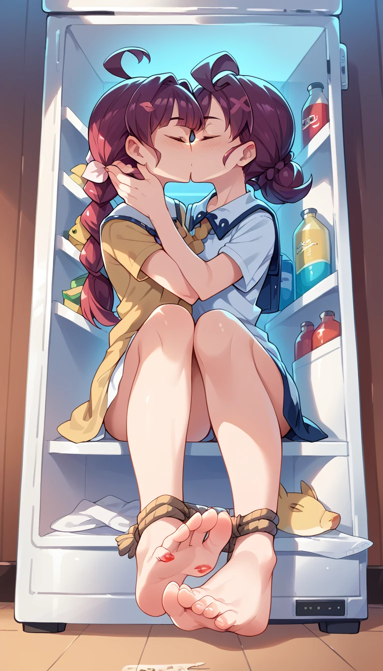junior high school,Girl,kiss mark all over Barefoot,foot focus ,Rope binding,Constraints,SM, refrigerator