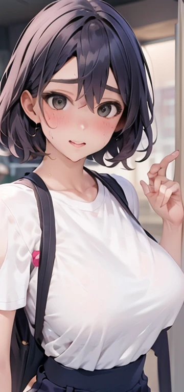 ()Realistic Face、Sweaty、、Black モヒカンヘア、Tomboy.Emphasis on breast valley、Wearing a tシャツ．短パン、Sexy posing、Embarrassed expression