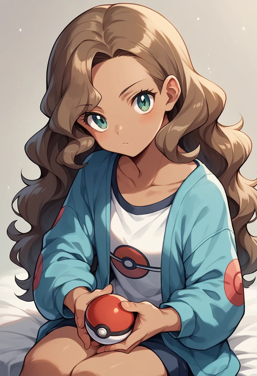 1 pokemon trainer, Wavy hair, com um bone pokemon, white-brown skin, Grinning, Holding a pokeball, gazing at viewer