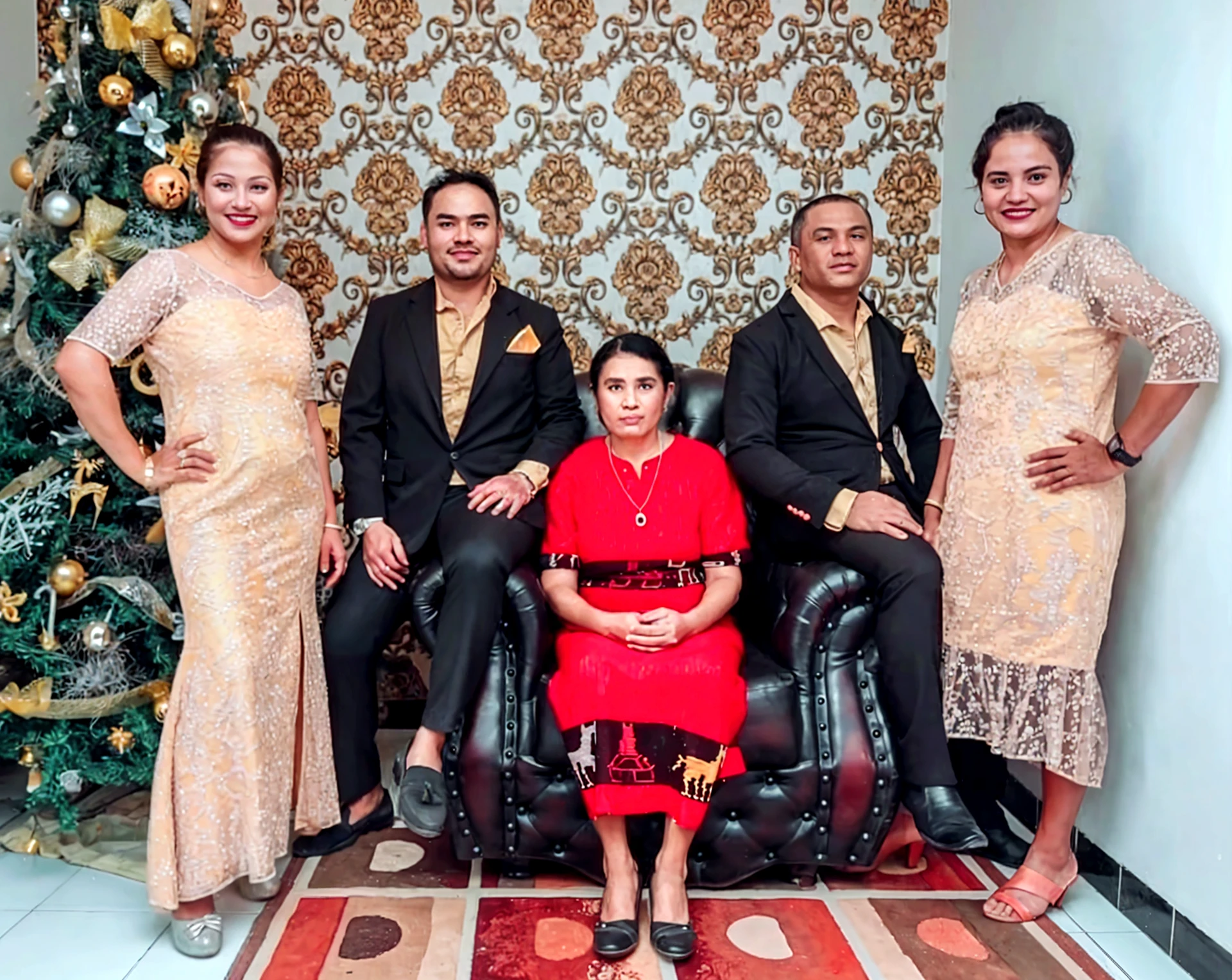 Show me a rich family