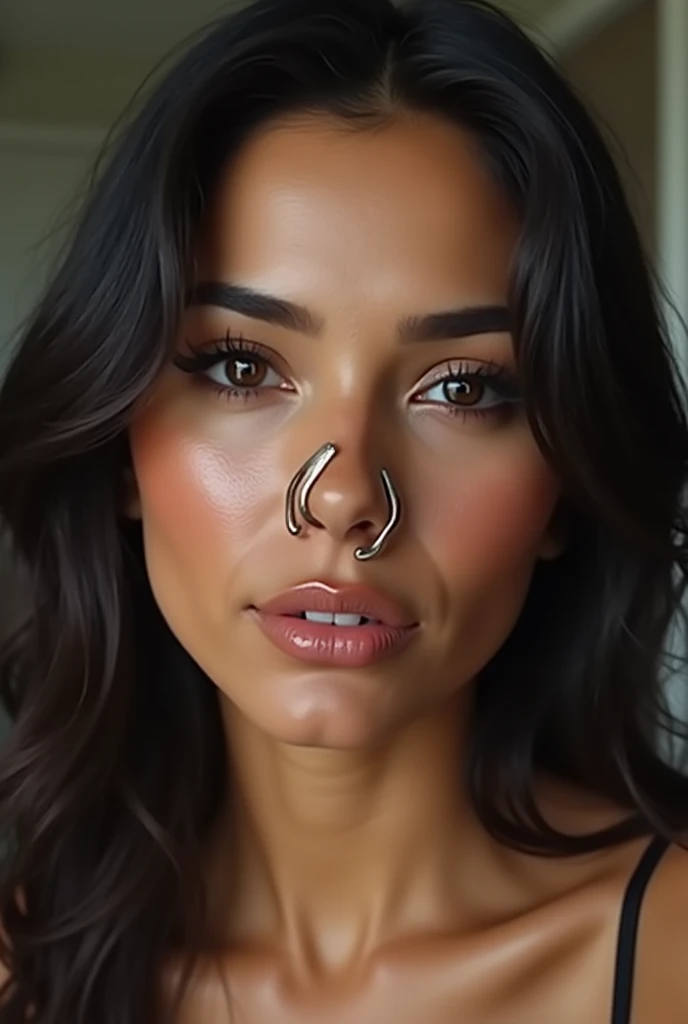 A beautiful Latin woman has her face made ugly by a nose hook。
The nose hook is an S-shaped hook that is placed in the nostril.、Lift it up towards your forehead and pull up your nostrils.。When you put a nose hook on your nose, it sticks up like a pig's nose。